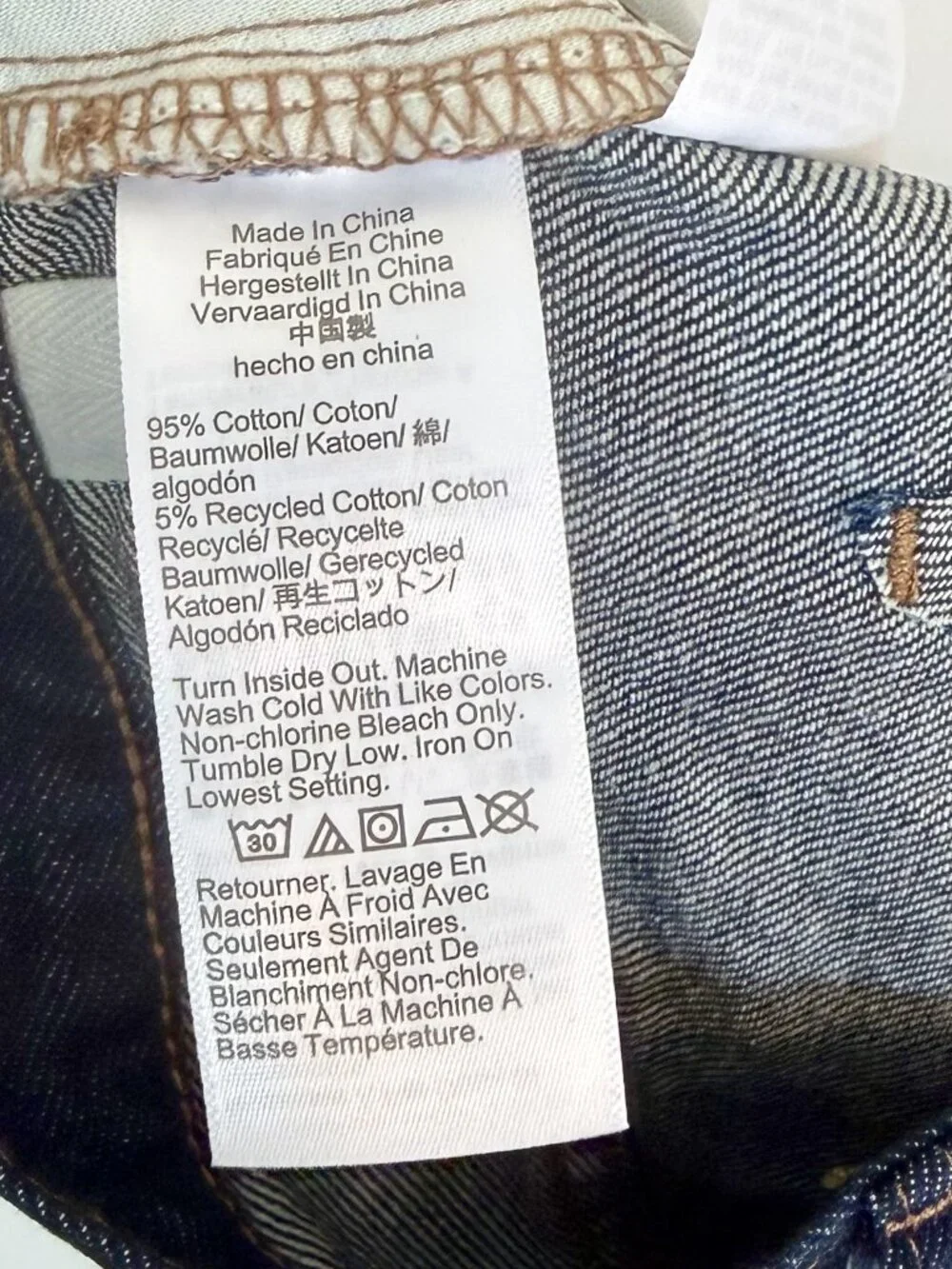 NWT Madewell The 1997 Denim Bermuda Short in Bronxville Wash Rigid - Size: 27